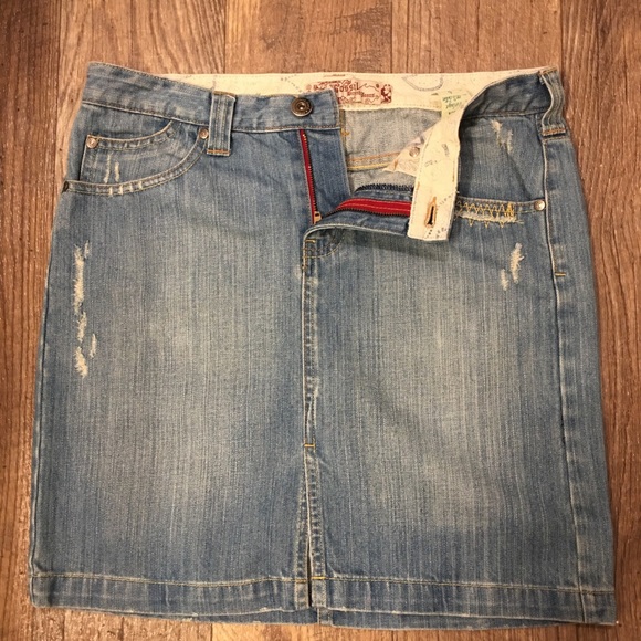 Fossil Vintage Distress Jean Skirt - Picture 2 of 5